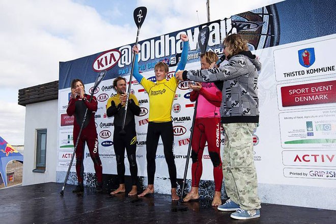 Casper wins the SUP competition - PWA KIA Cold Hawaii World Cup 2011 Day 5 © PWA World Tour http://www.pwaworldtour.com